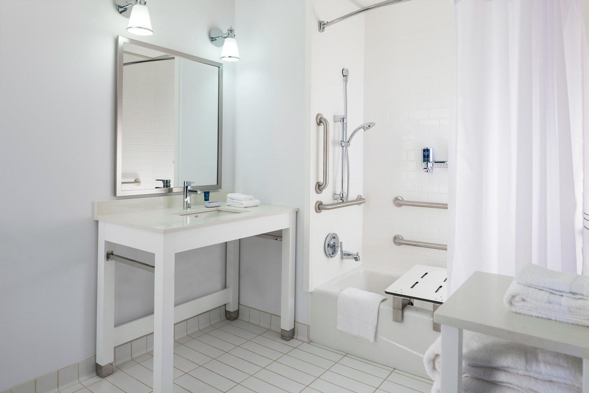 Four Points By Sheraton Seattle Airport South Де-Мойн Экстерьер фото