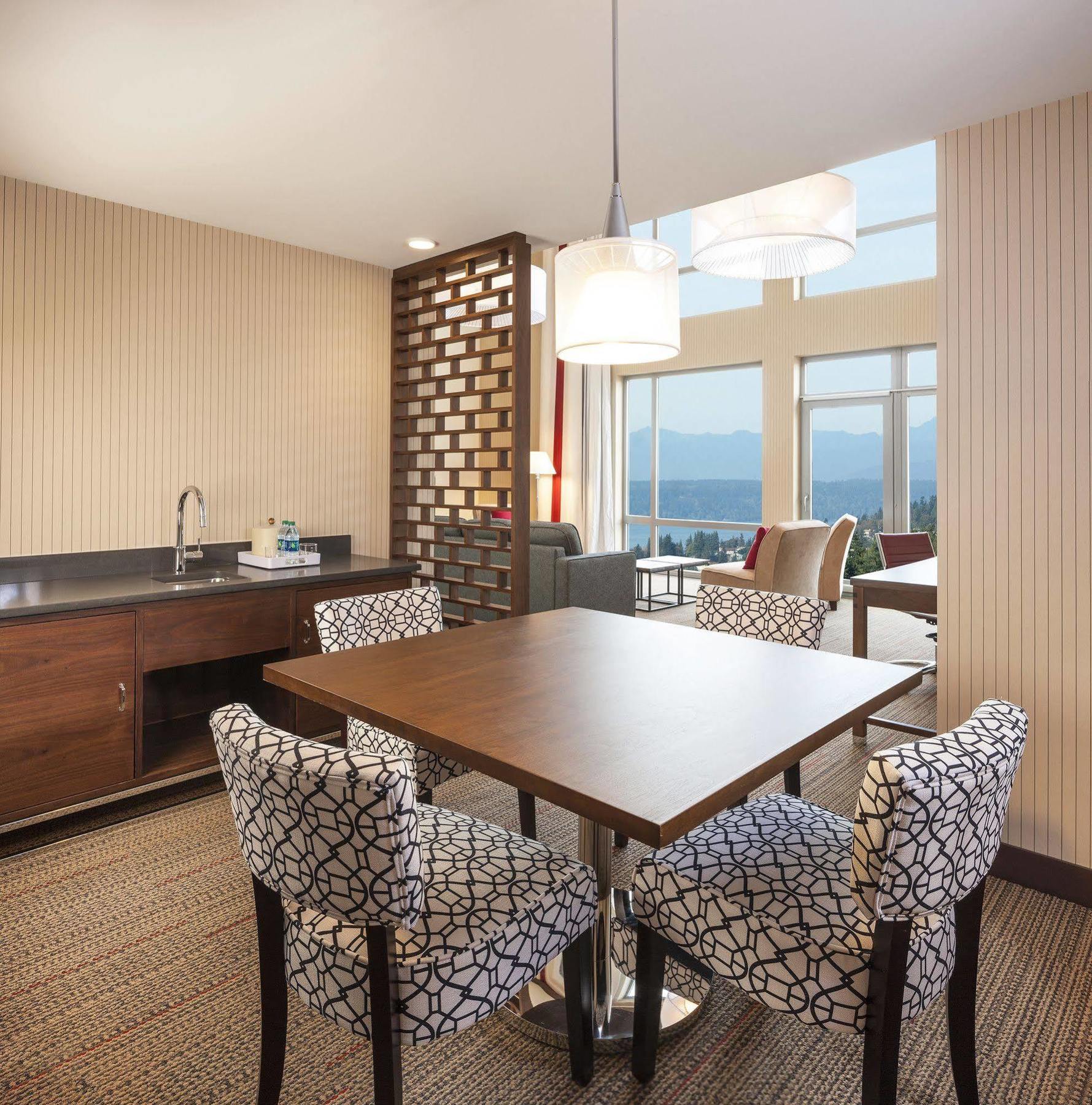 Four Points By Sheraton Seattle Airport South Де-Мойн Экстерьер фото